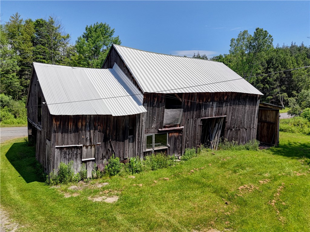 212 Hill Road