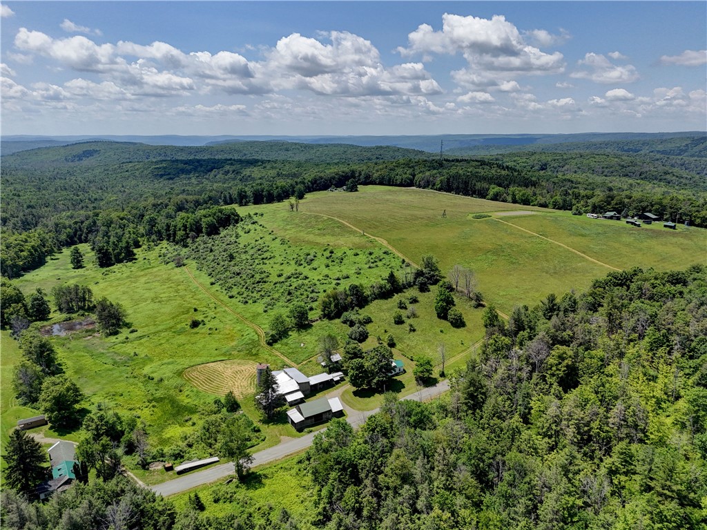 212 Hill Road