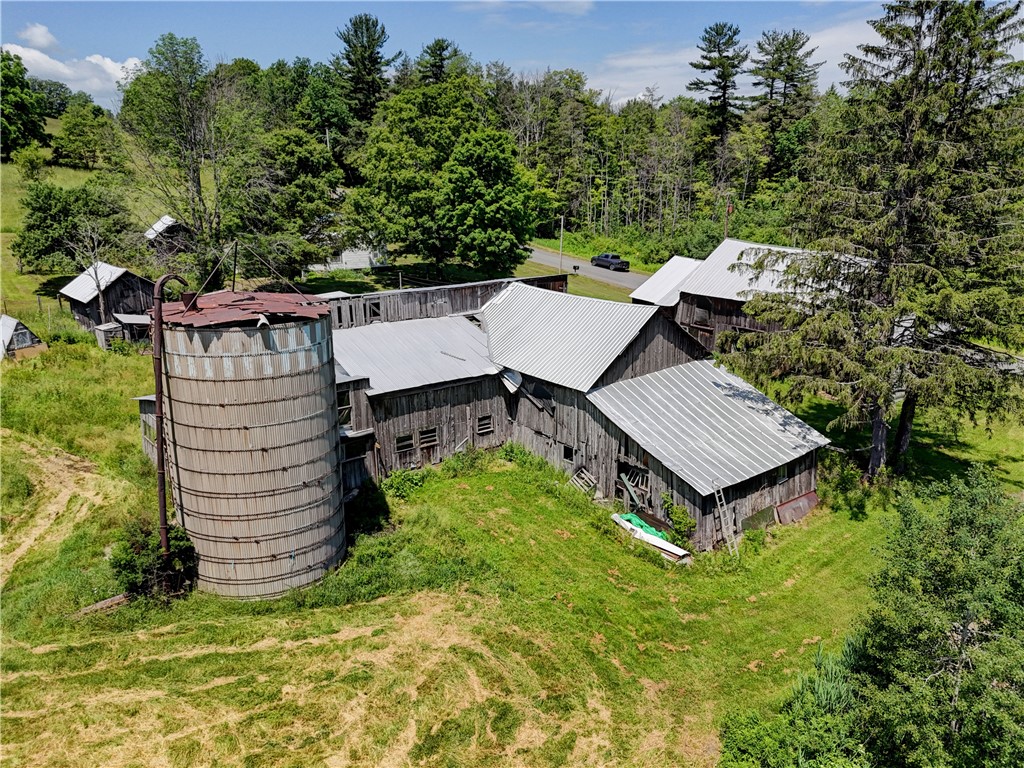 212 Hill Road