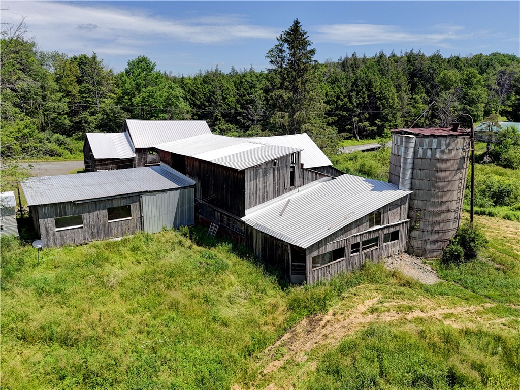 212 Hill Road