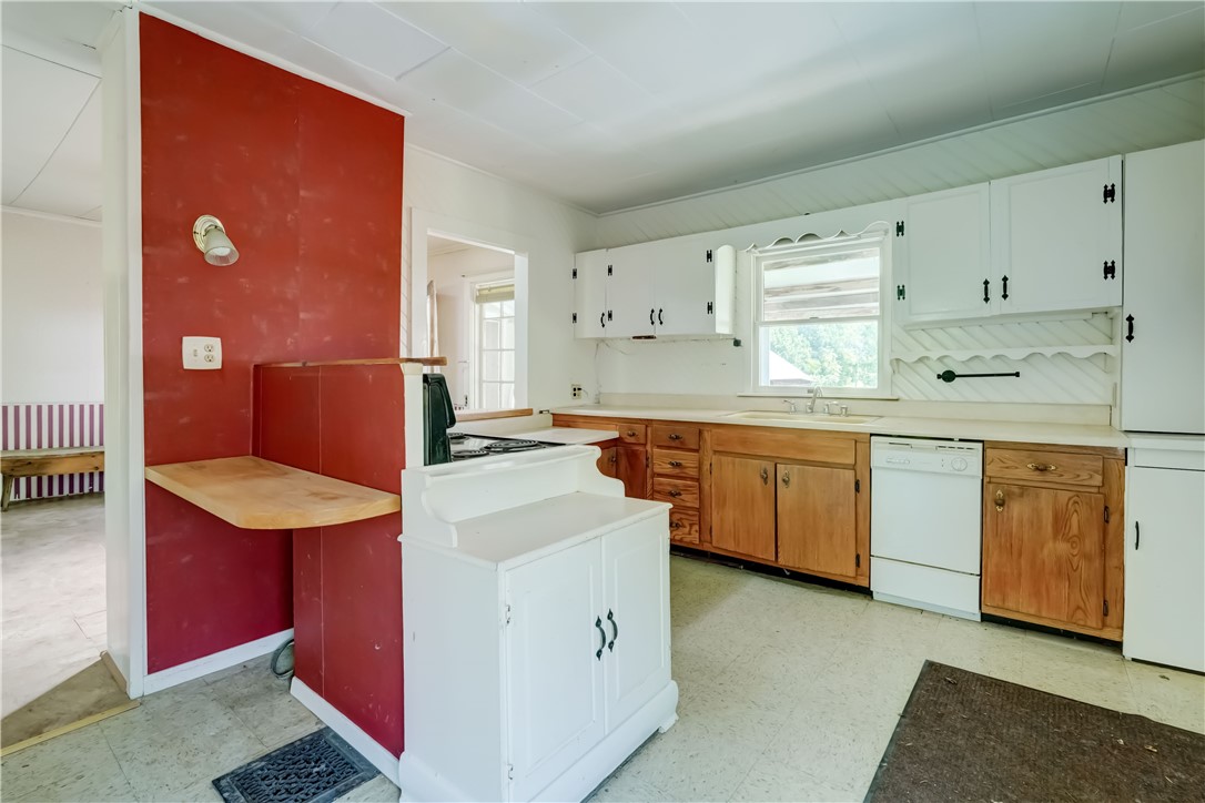 212 Hill Road