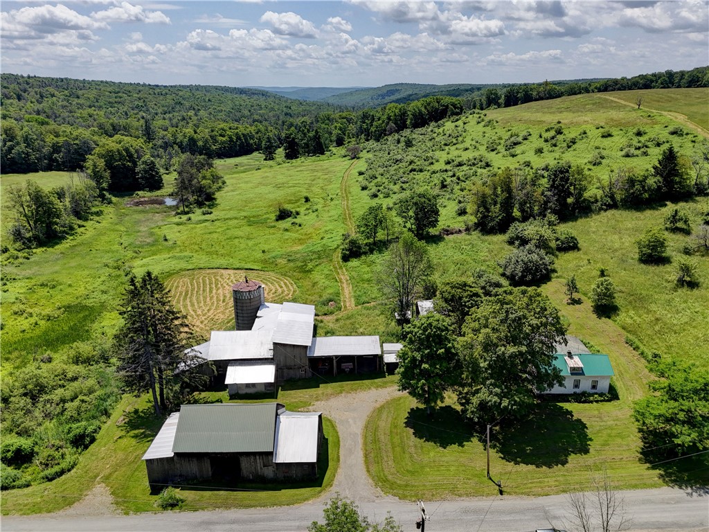 212 Hill Road