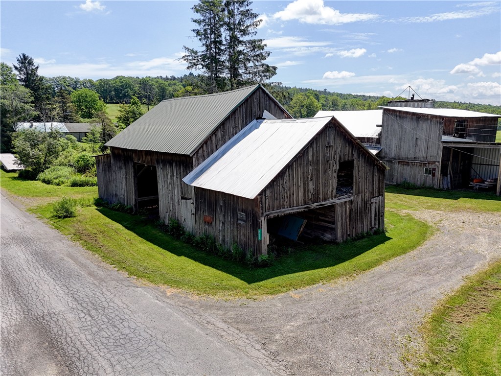 212 Hill Road