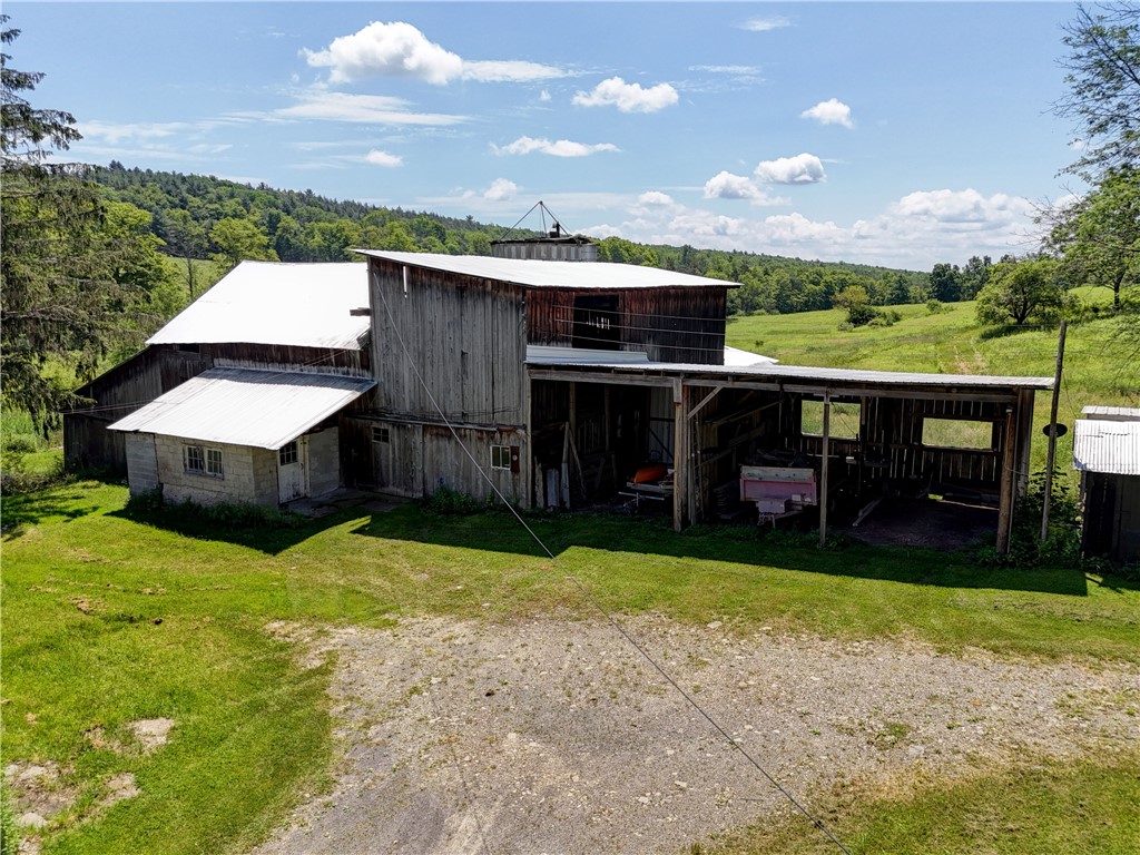 212 Hill Road