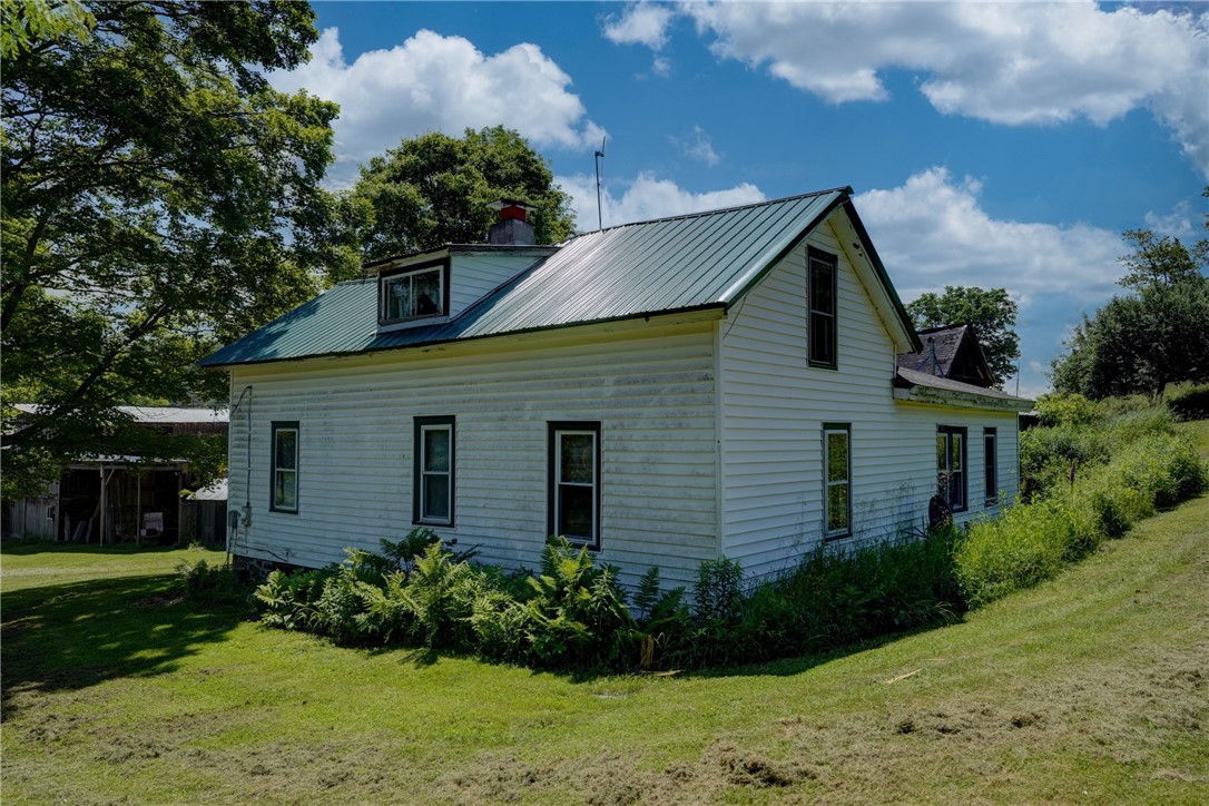 212 Hill Road