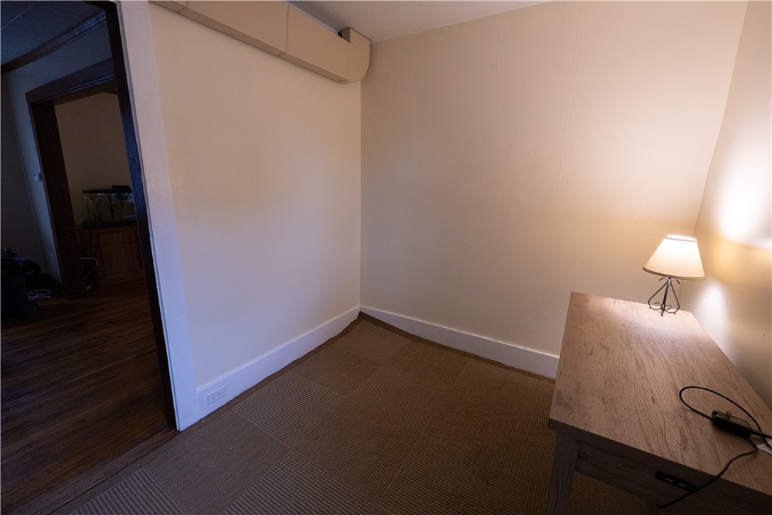 6 North Newark Street