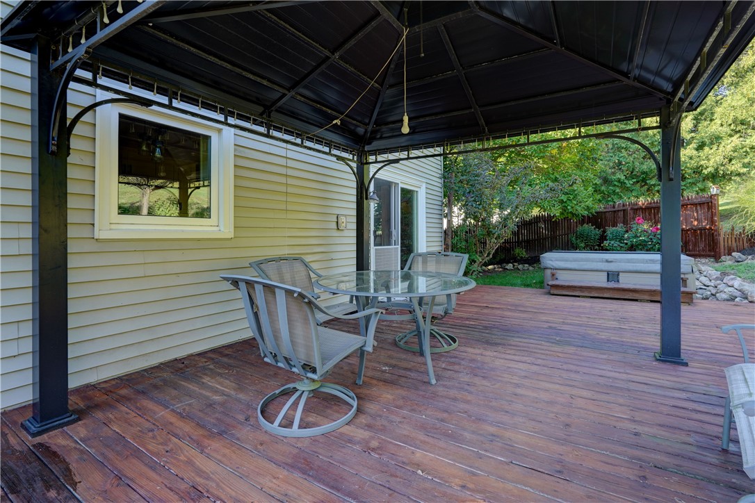 627 Hook Road