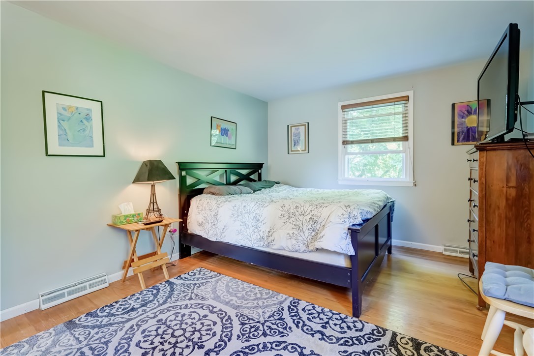 627 Hook Road