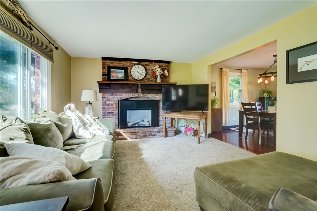 627 Hook Road