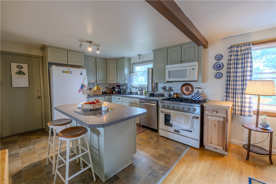 945 Bunker Hill Drive