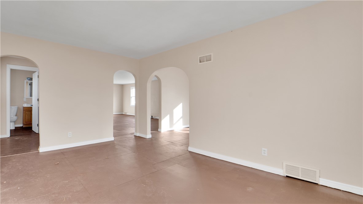 138 West Bayard Street