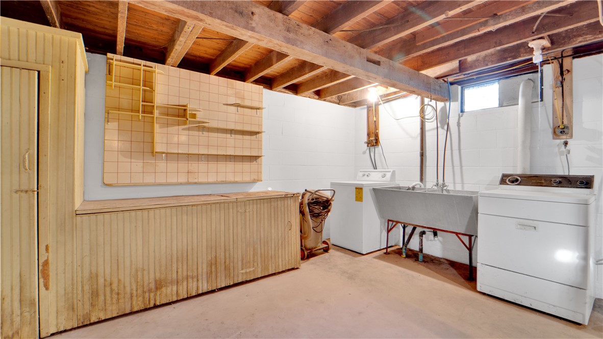 138 West Bayard Street