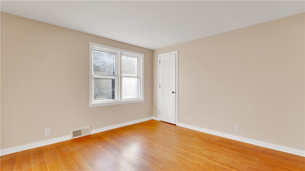 138 West Bayard Street