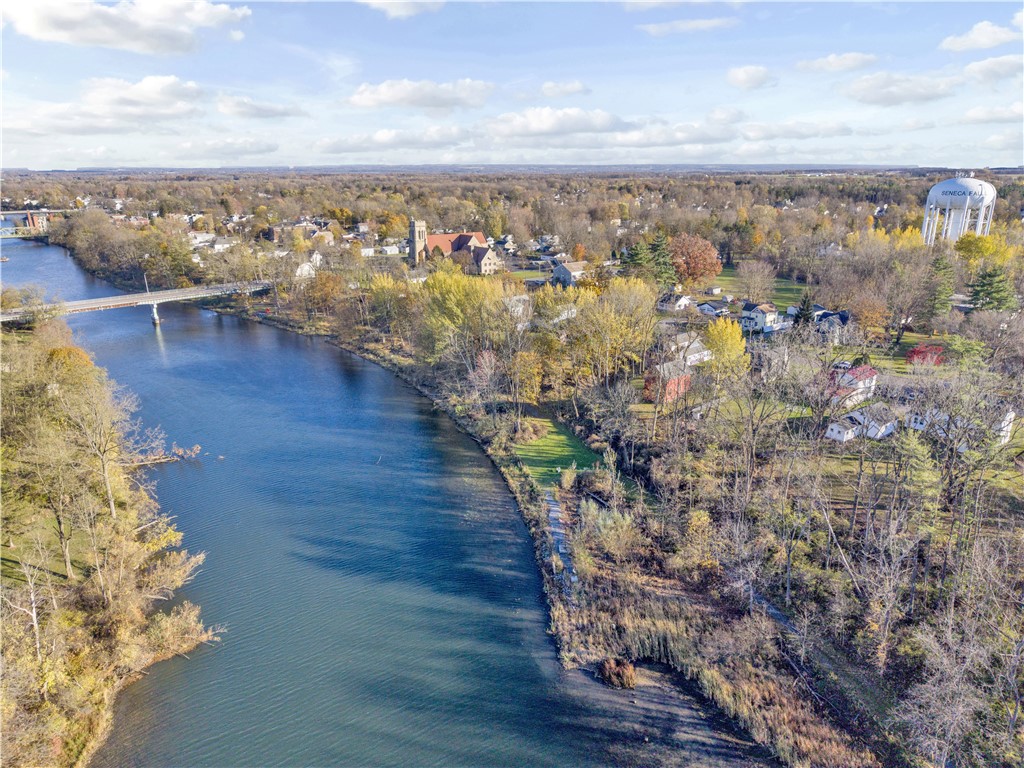 138 West Bayard Street