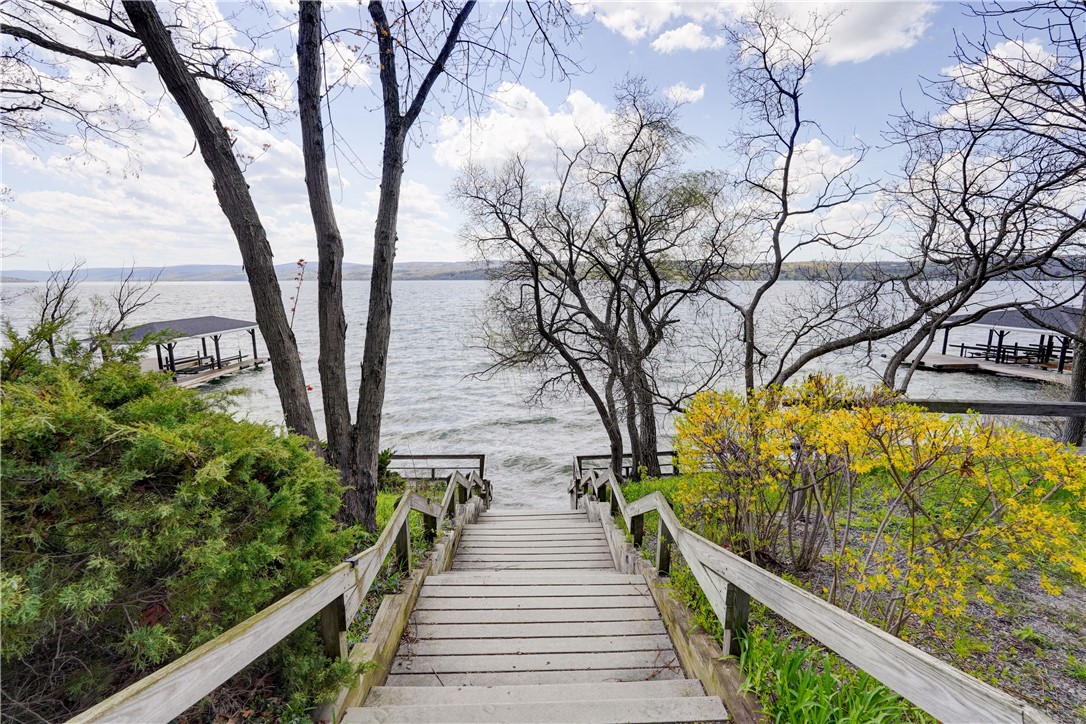 4649 Maiden Lane