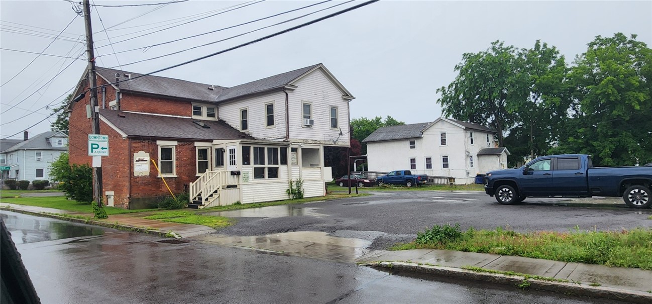 198 Center Street