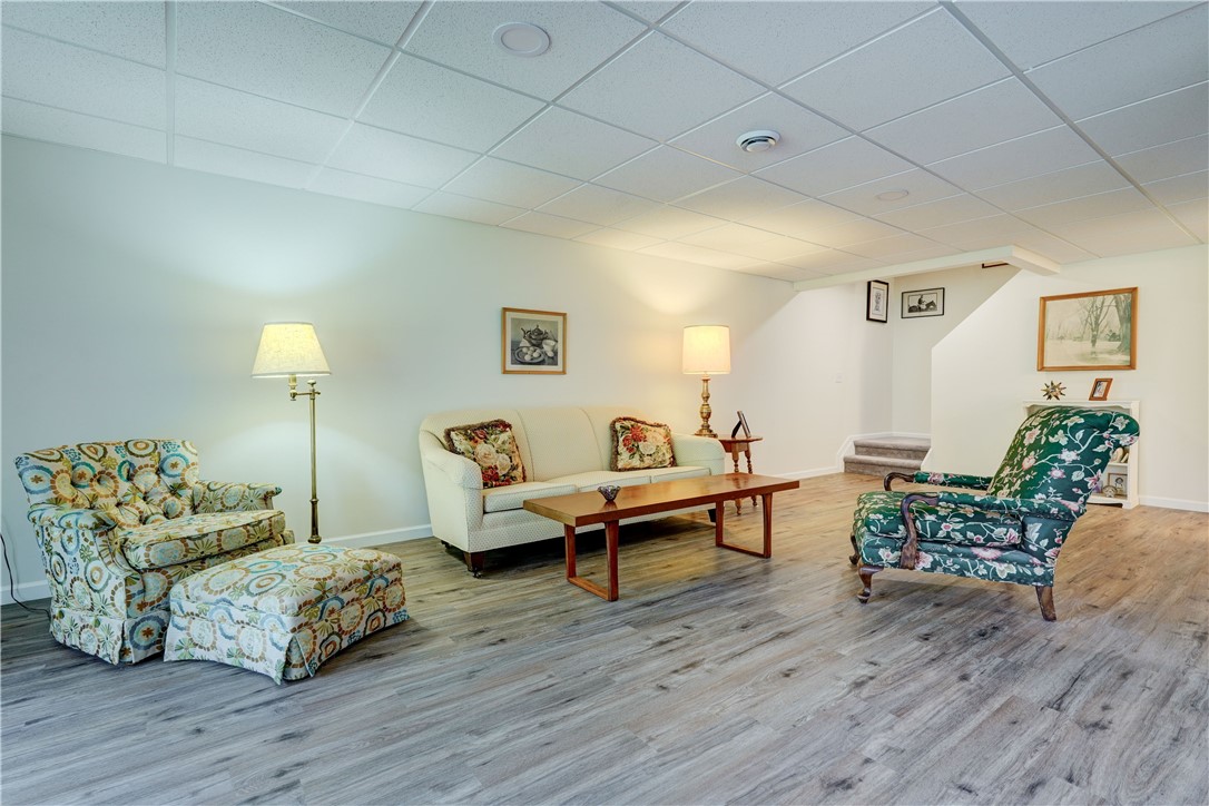 6012 Woodvine Rise