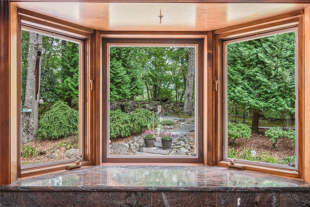 10 Oak Hill Drive