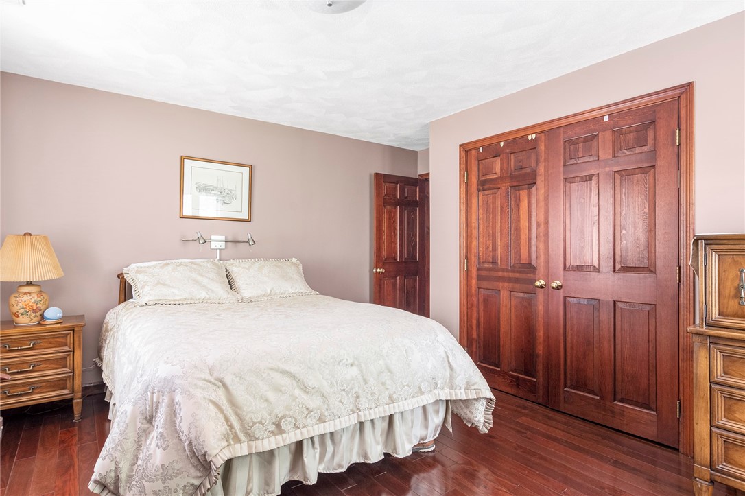 10 Oak Hill Drive