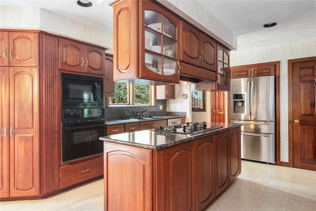 10 Oak Hill Drive