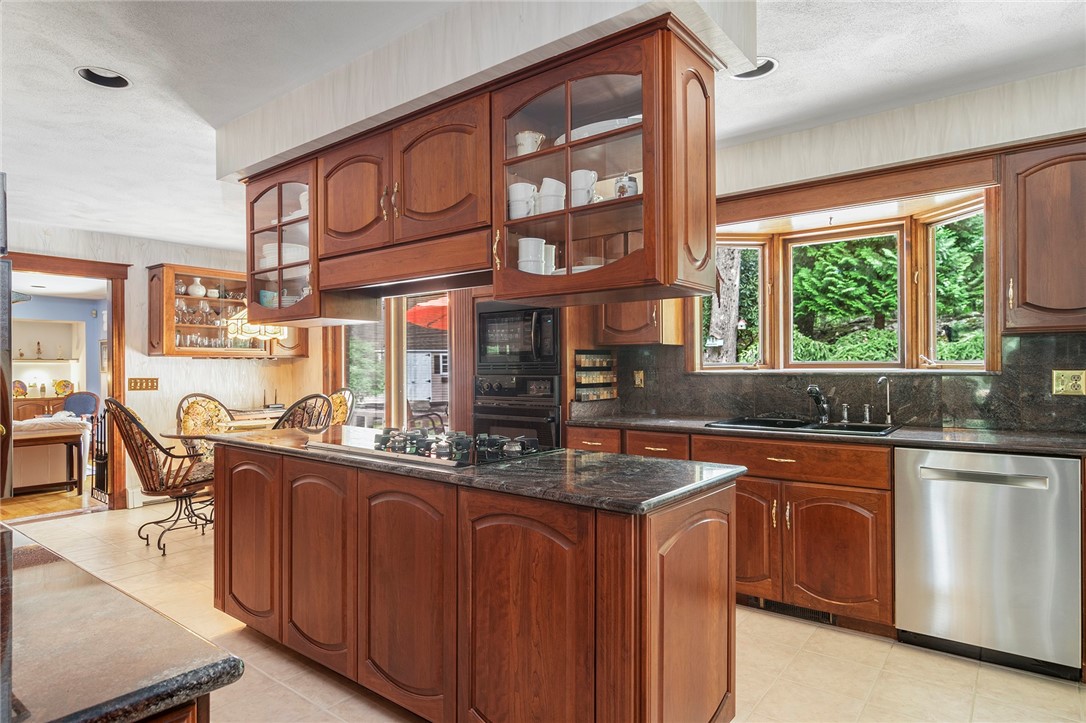10 Oak Hill Drive