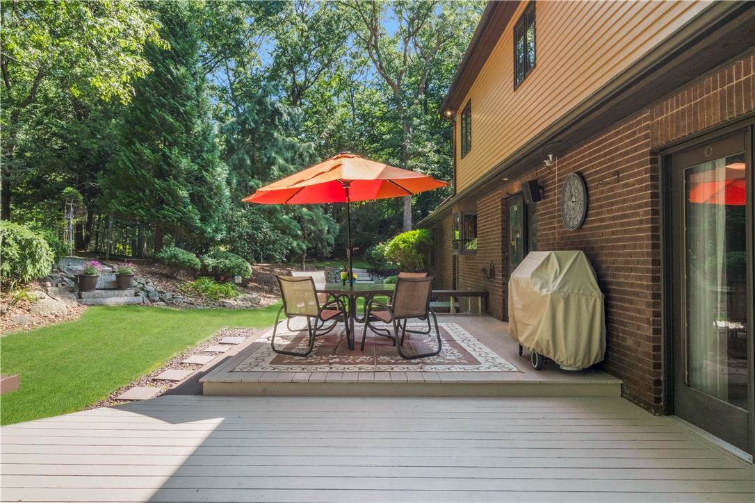 10 Oak Hill Drive