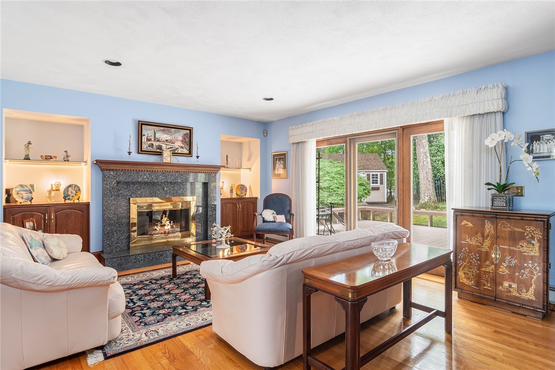 10 Oak Hill Drive