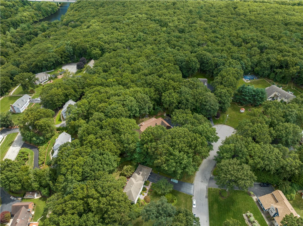 10 Oak Hill Drive