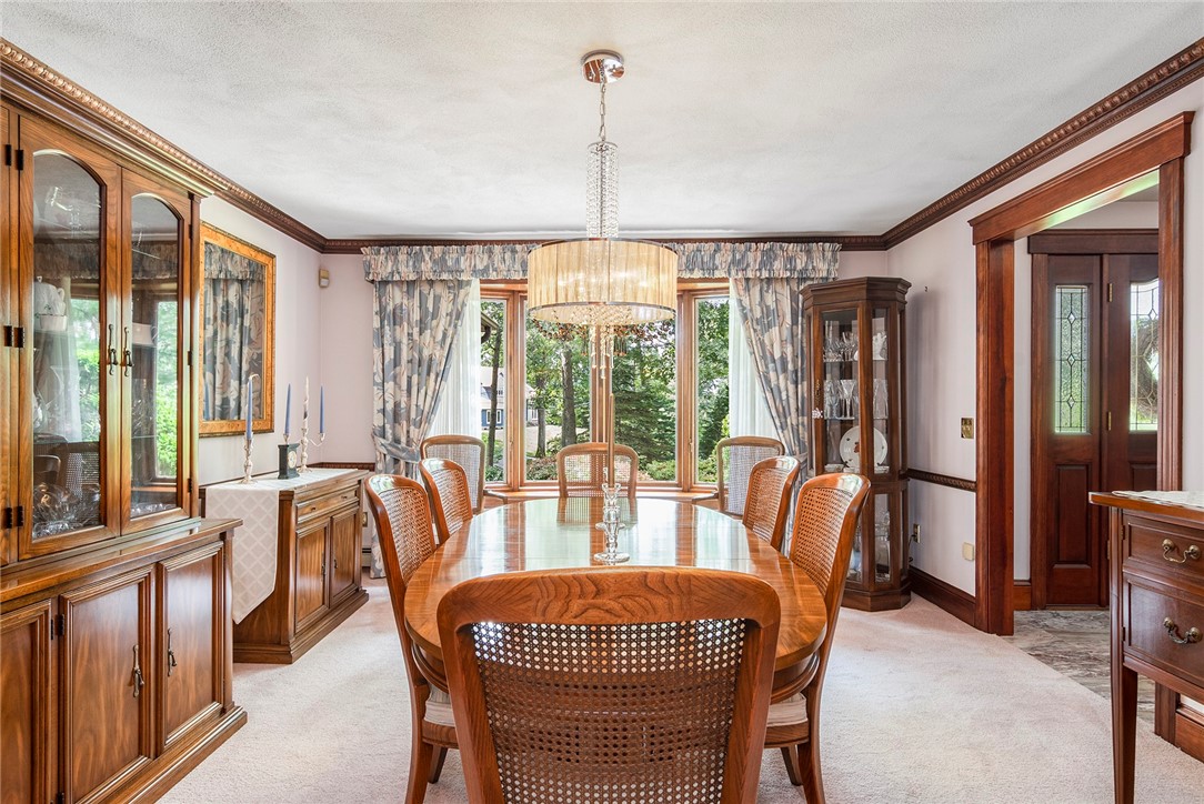 10 Oak Hill Drive