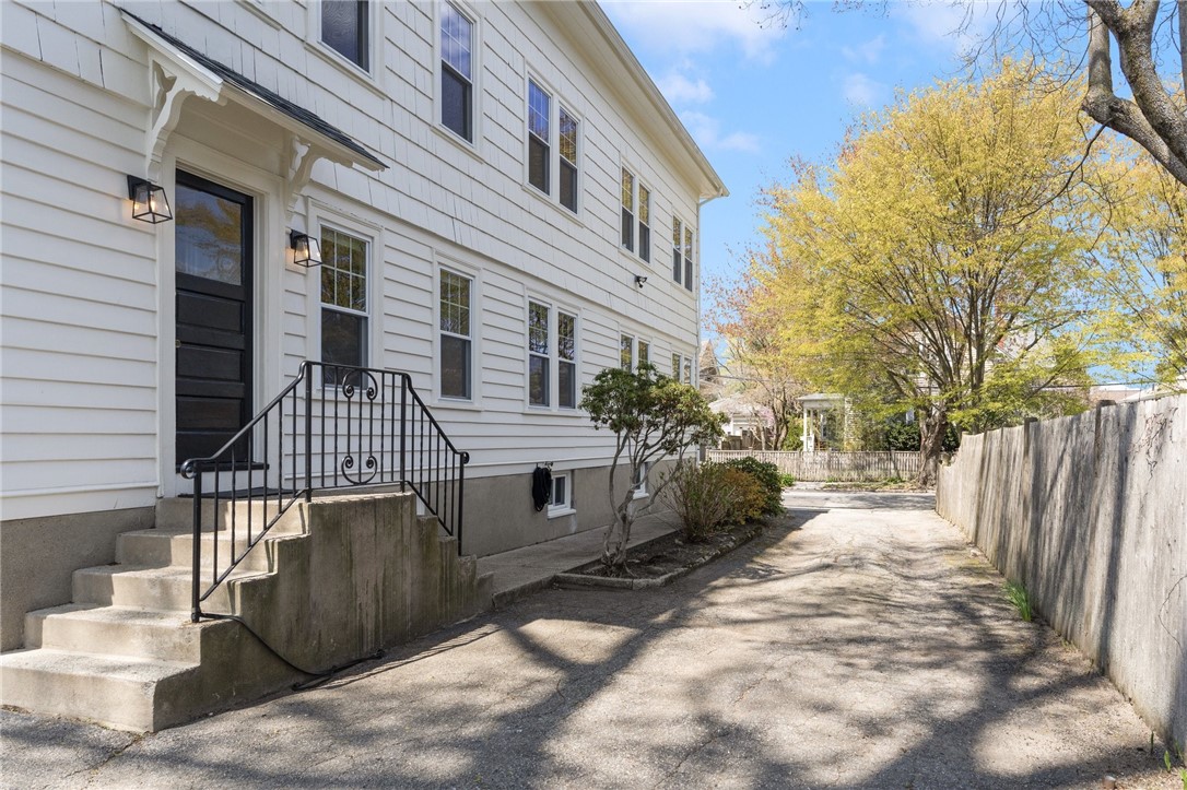 65 Twelfth Street