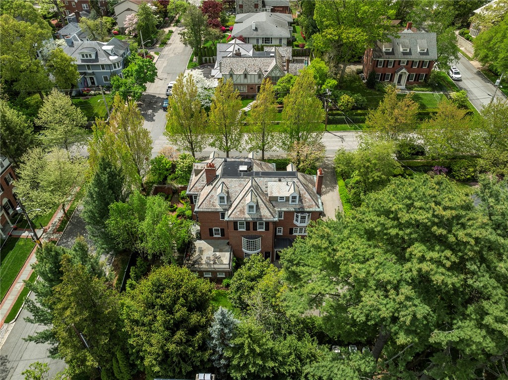 125 Grotto Avenue