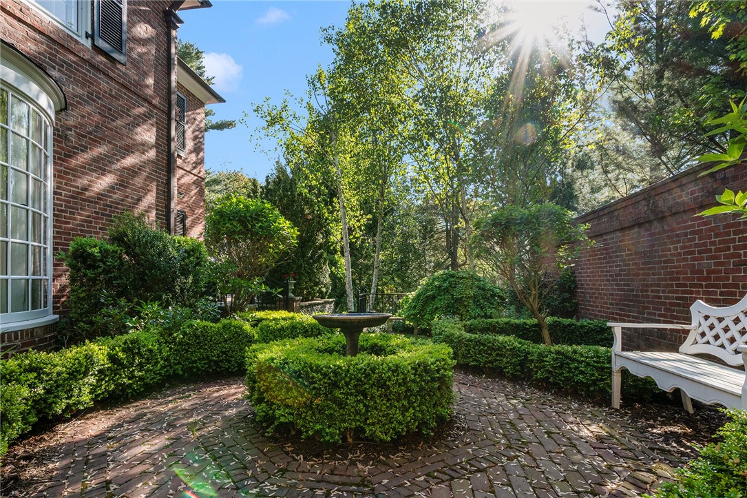 125 Grotto Avenue