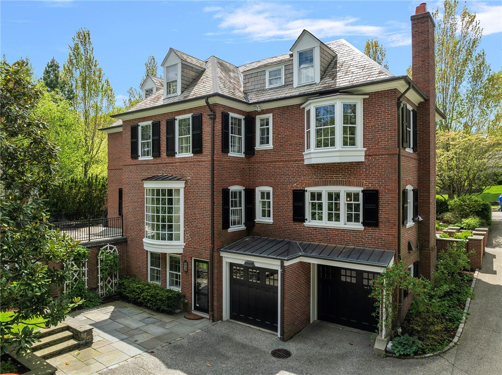125 Grotto Avenue