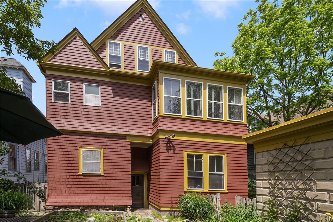 17 Creighton Street