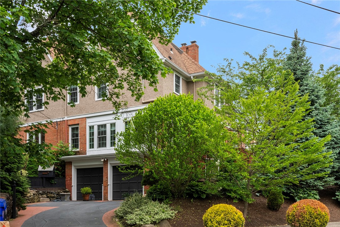 34 Dryden Avenue