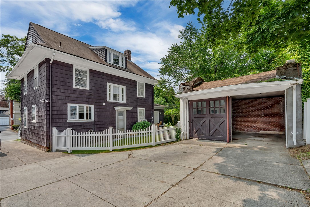112 Elton Street