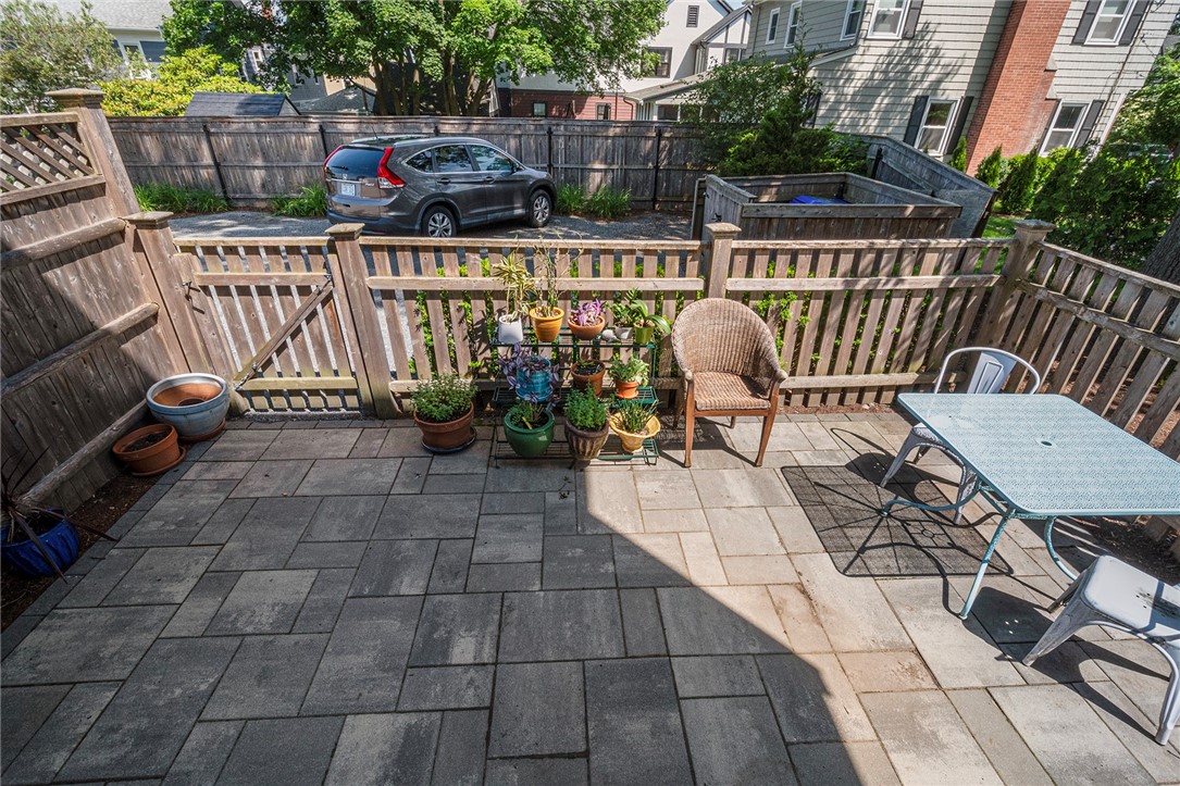 871 Hope Street 4