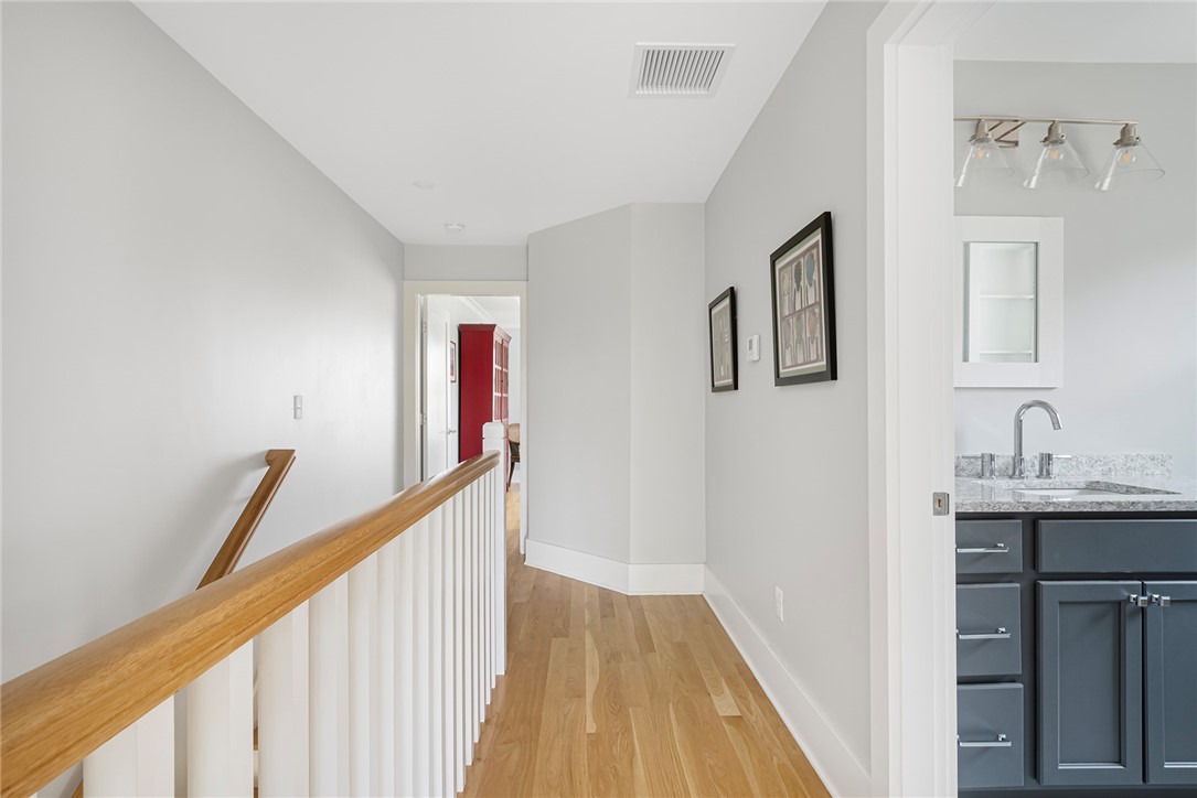 871 Hope Street 4