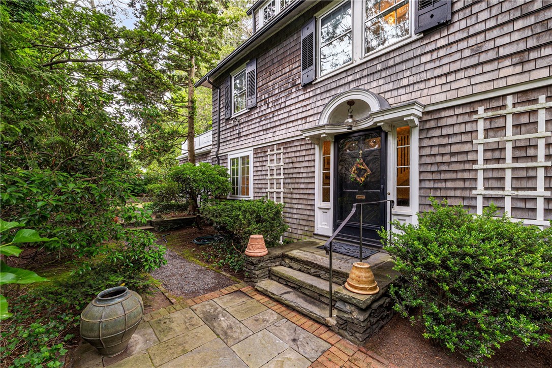 276 Blackstone Boulevard