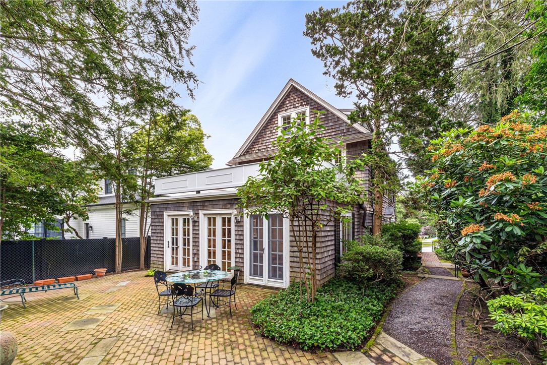 276 Blackstone Boulevard