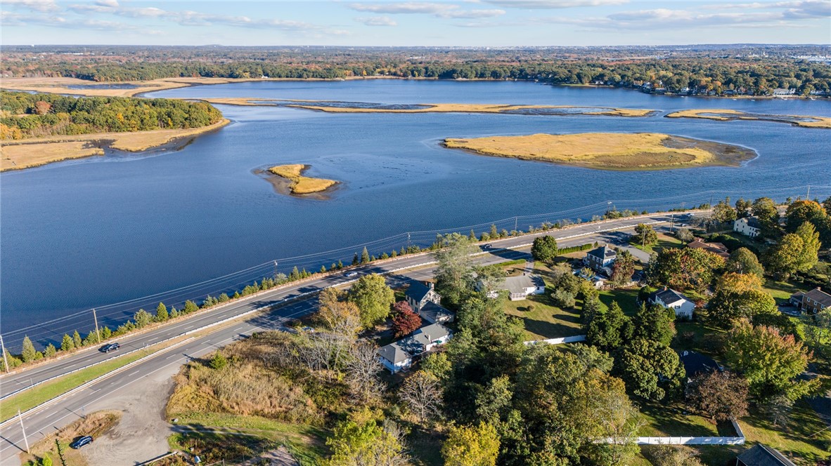 1705 Wampanoag Trail