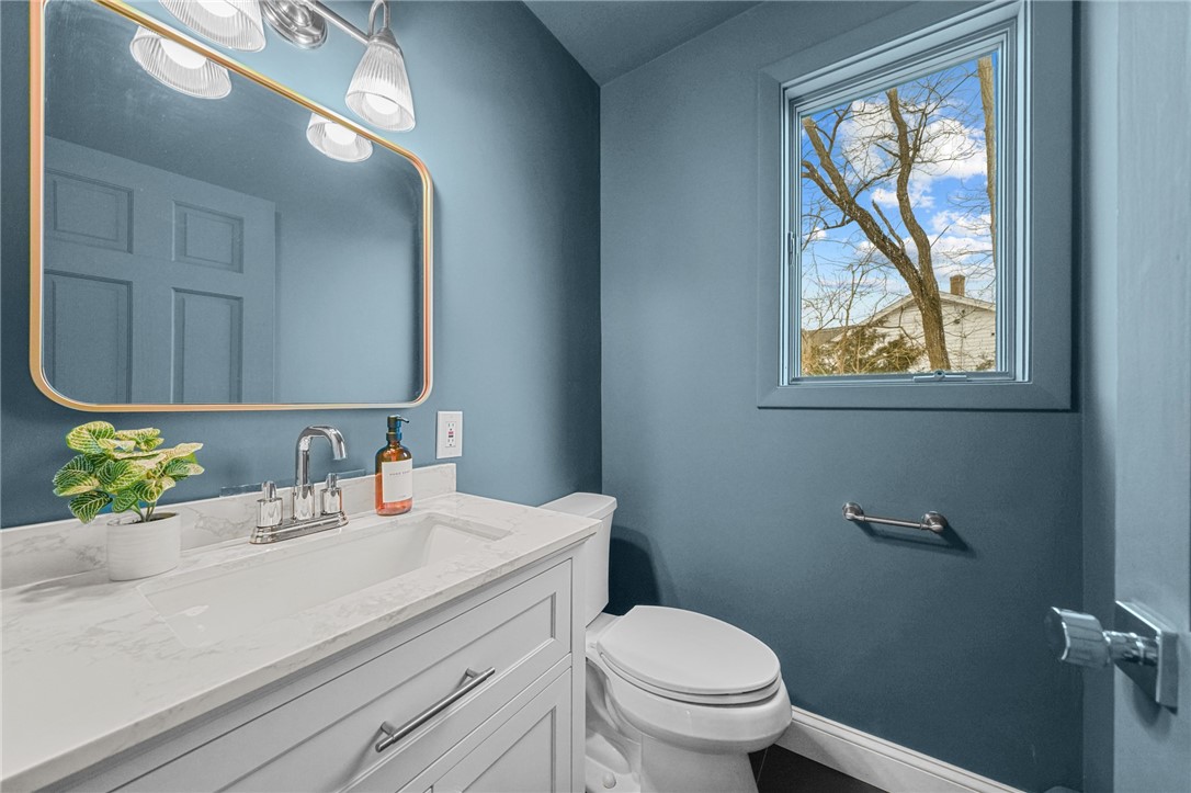 1705 Wampanoag Trail