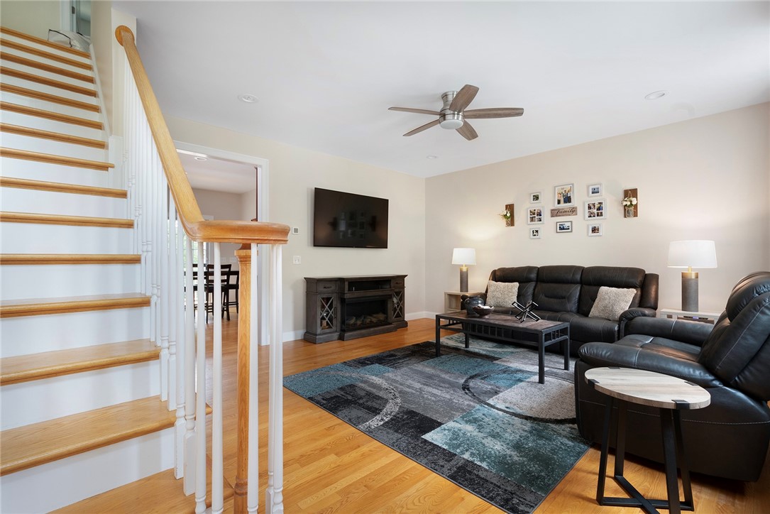 4 Morning Star Court