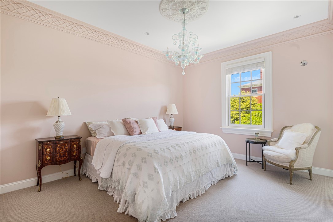 157 Waterman Street 2-5