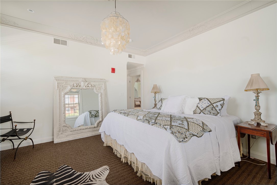 157 Waterman Street 2-5