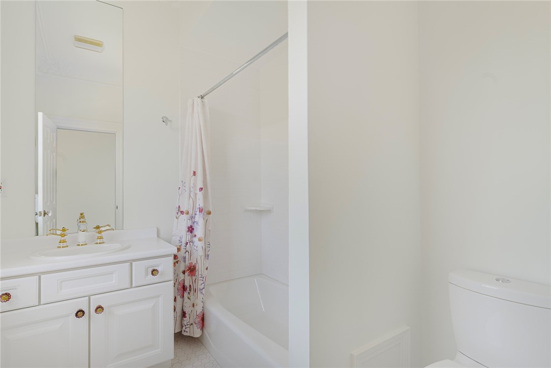 157 Waterman Street 2-5