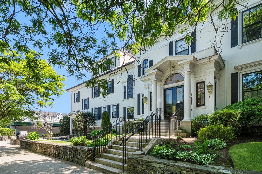 157 Waterman Street 2-5