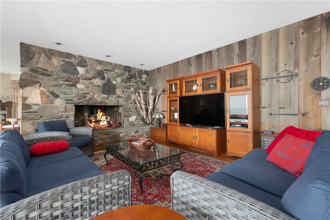 4 Mulberry Road
