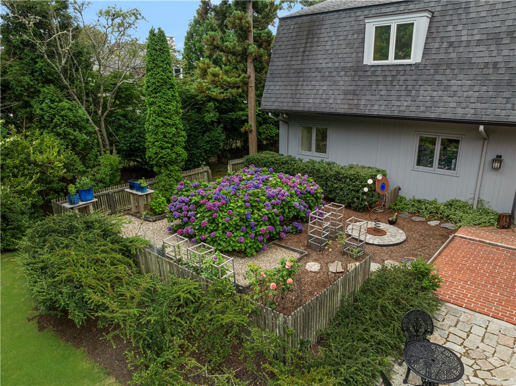 4 Mulberry Road