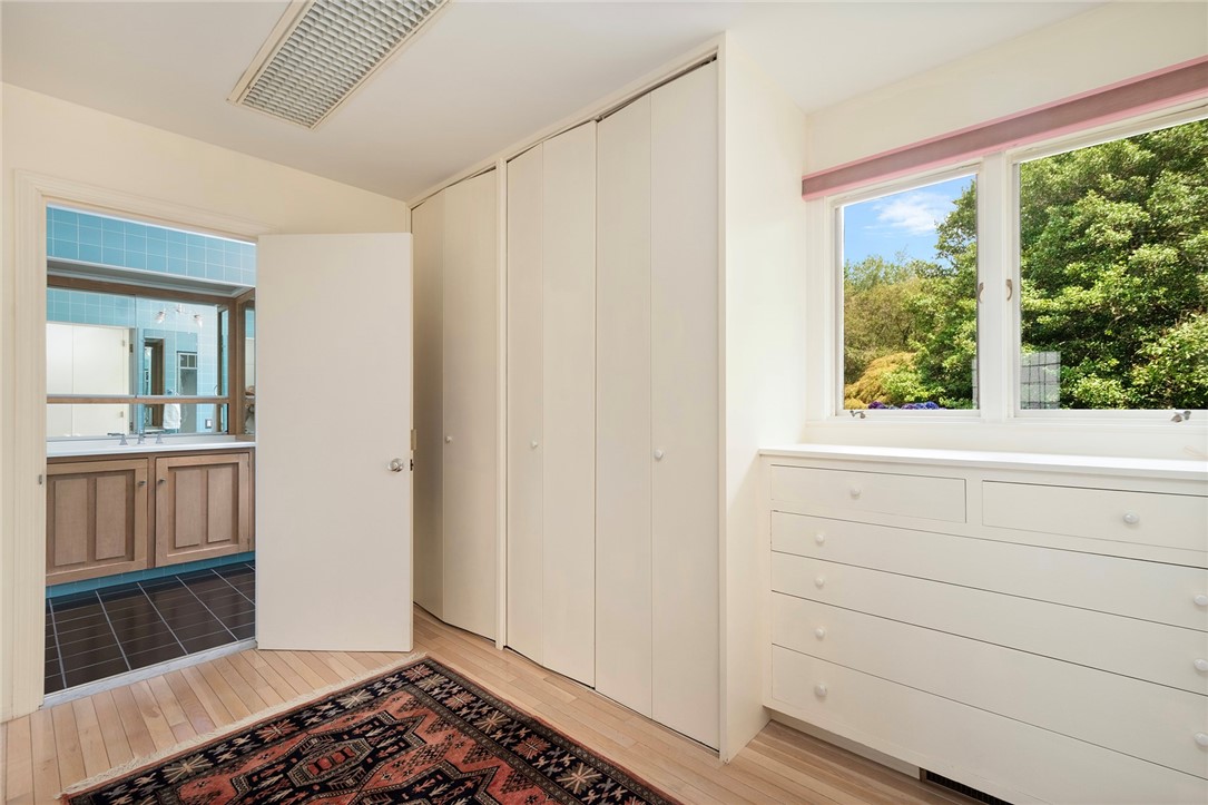 4 Mulberry Road